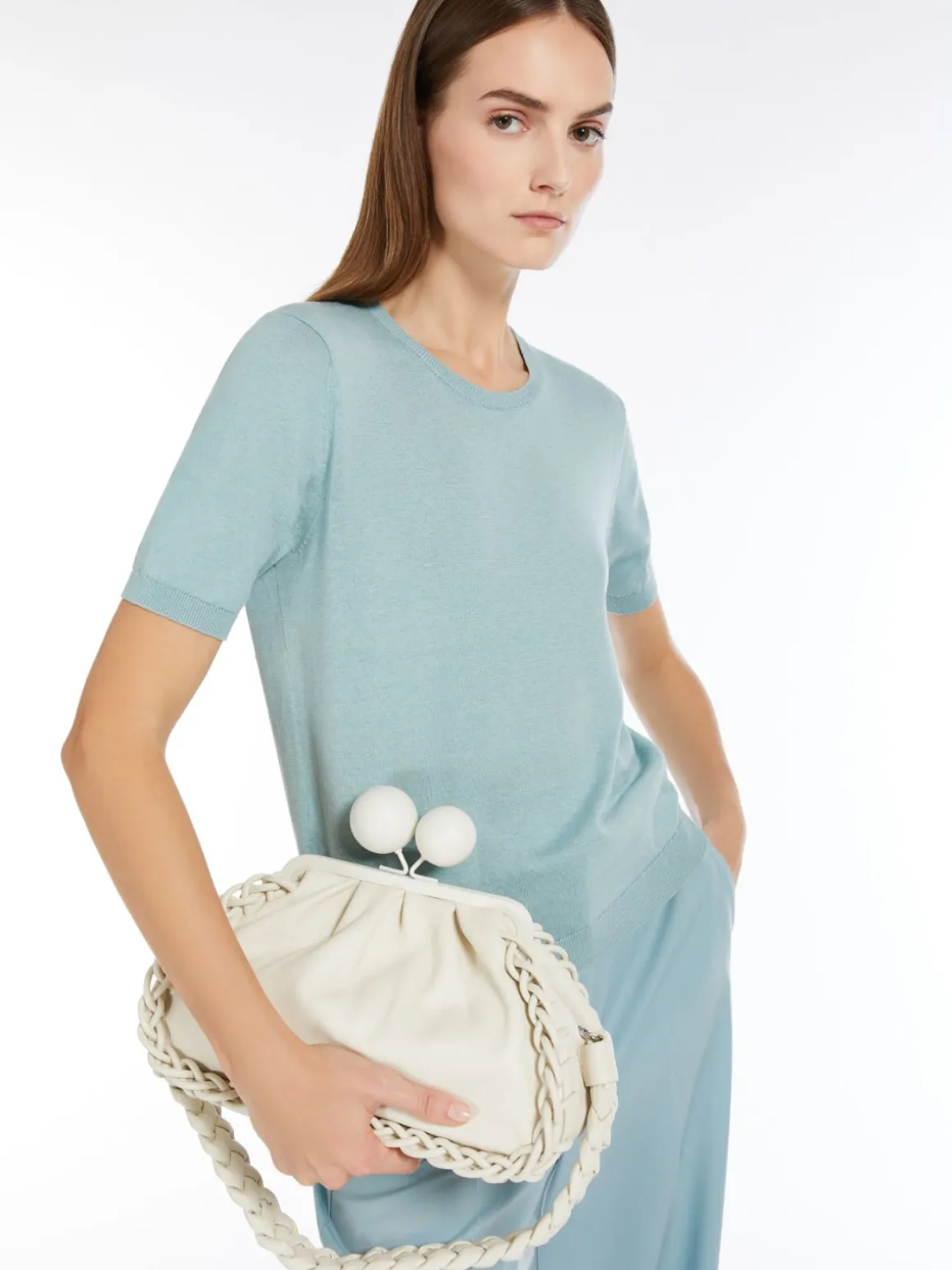 tshirt_in_maglia_di_seta_e_cotone_3-1.webp Clearance T-shirt in maglia di seta e cotone Maglie