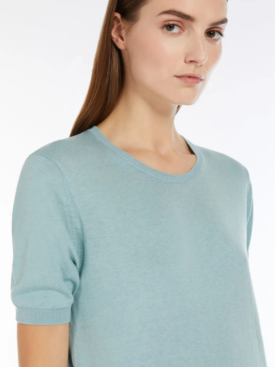 tshirt_in_maglia_di_seta_e_cotone_4-1.webp Clearance T-shirt in maglia di seta e cotone Maglie