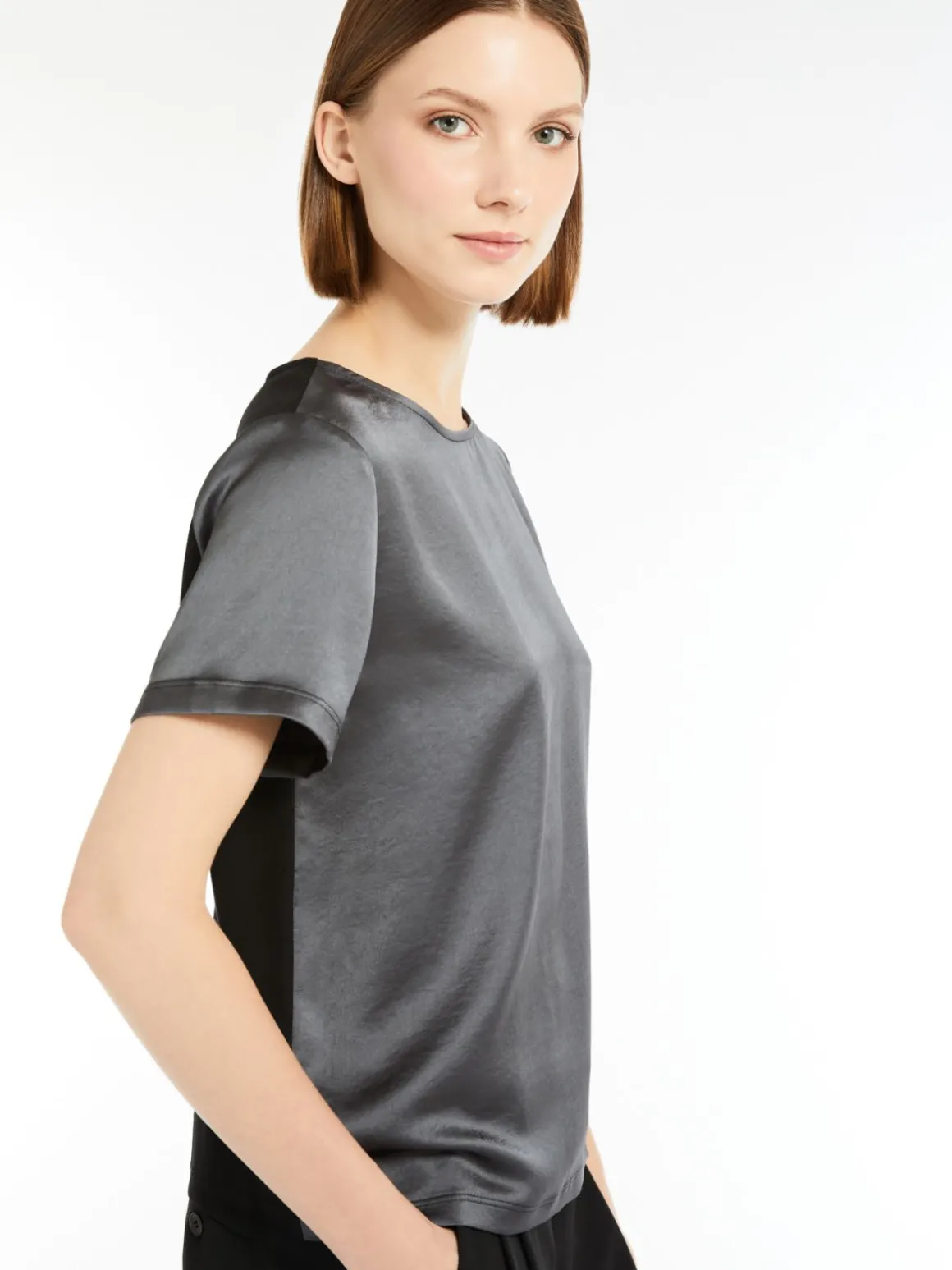 tshirt_in_raso_e_jersey_3-7.webp Shop T-shirt in raso e jersey T-shirt E Top